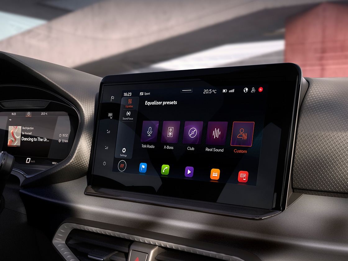 Detail van een van de uitrustingsupgrades: een luidspreker van het soundsysteem uit het Trend Plus Pack.  Detail van een van de uitrustingsupgrades: een luidspreker van het soundsysteem uit het Trend Plus Pack.