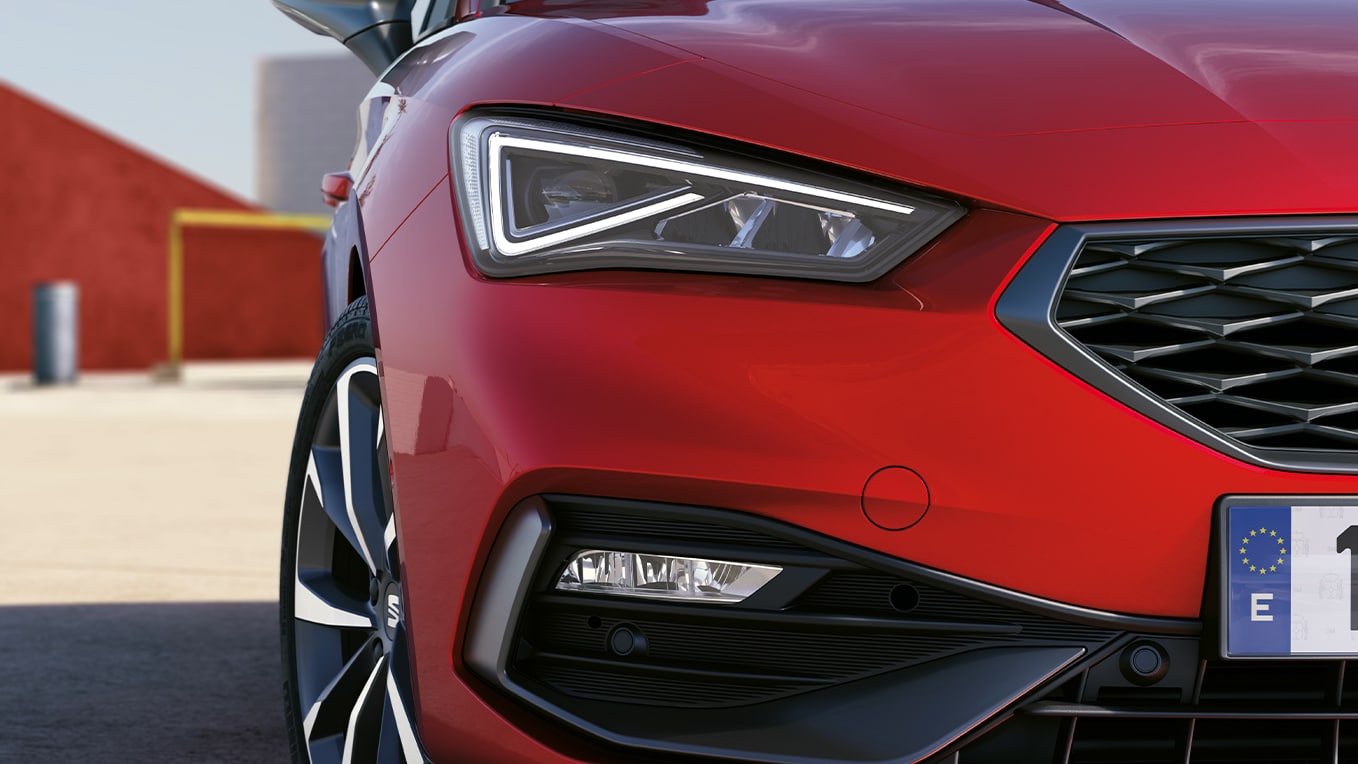  Phares dynamiques Full LED de la seat leon avec éclairage adaptatif.