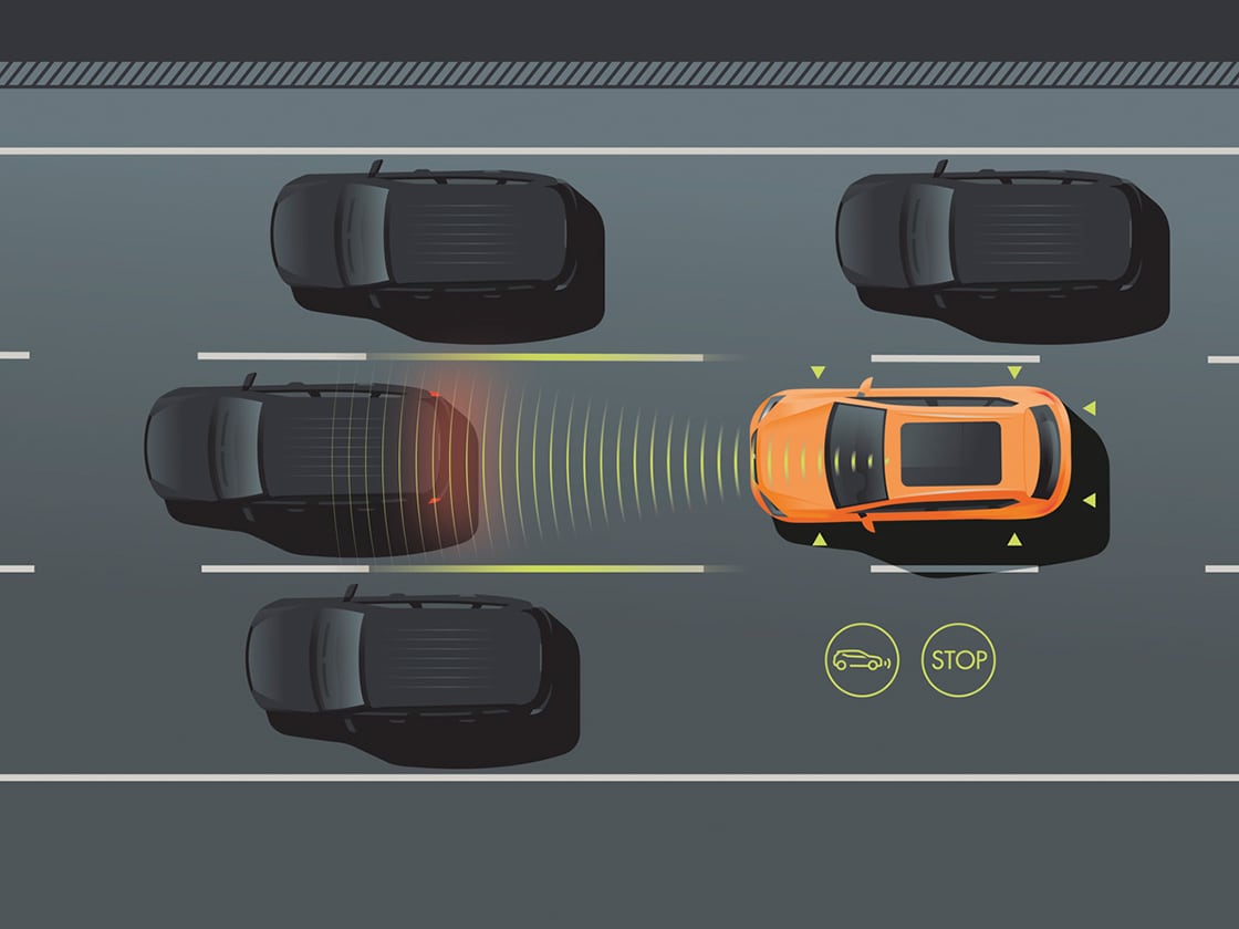 Le pack sécurité et conduite XL de la seat leon break, qui associe le régulateur de vitesse adaptatif, la régulation des feux de route et la reconnaissance des panneaux de signalisation avec la technologie de maintien dans la voie pour une sécurité accrue lorsque la voiture est en mouvement.