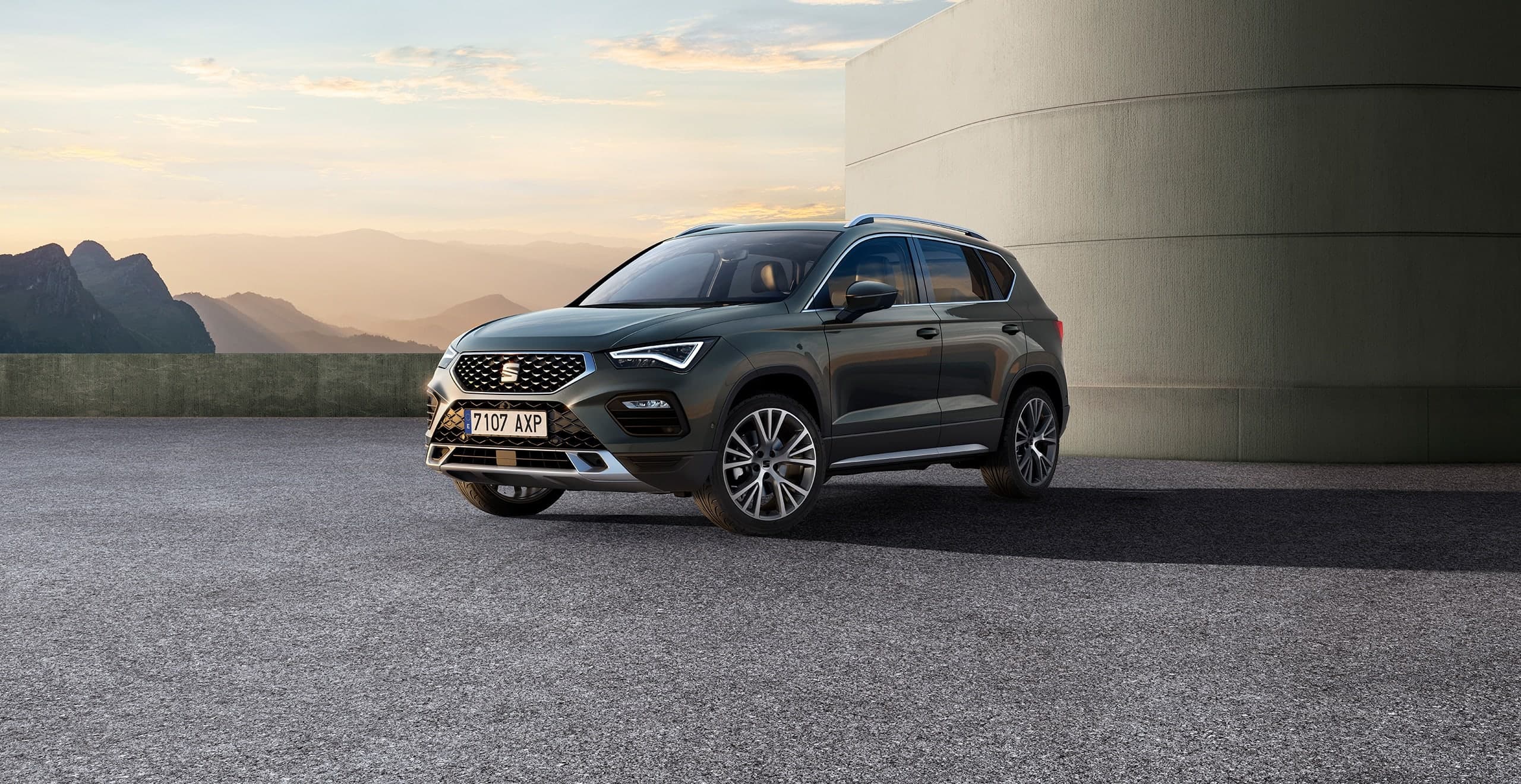 SEAT ATECA SUV vue laterale arriere