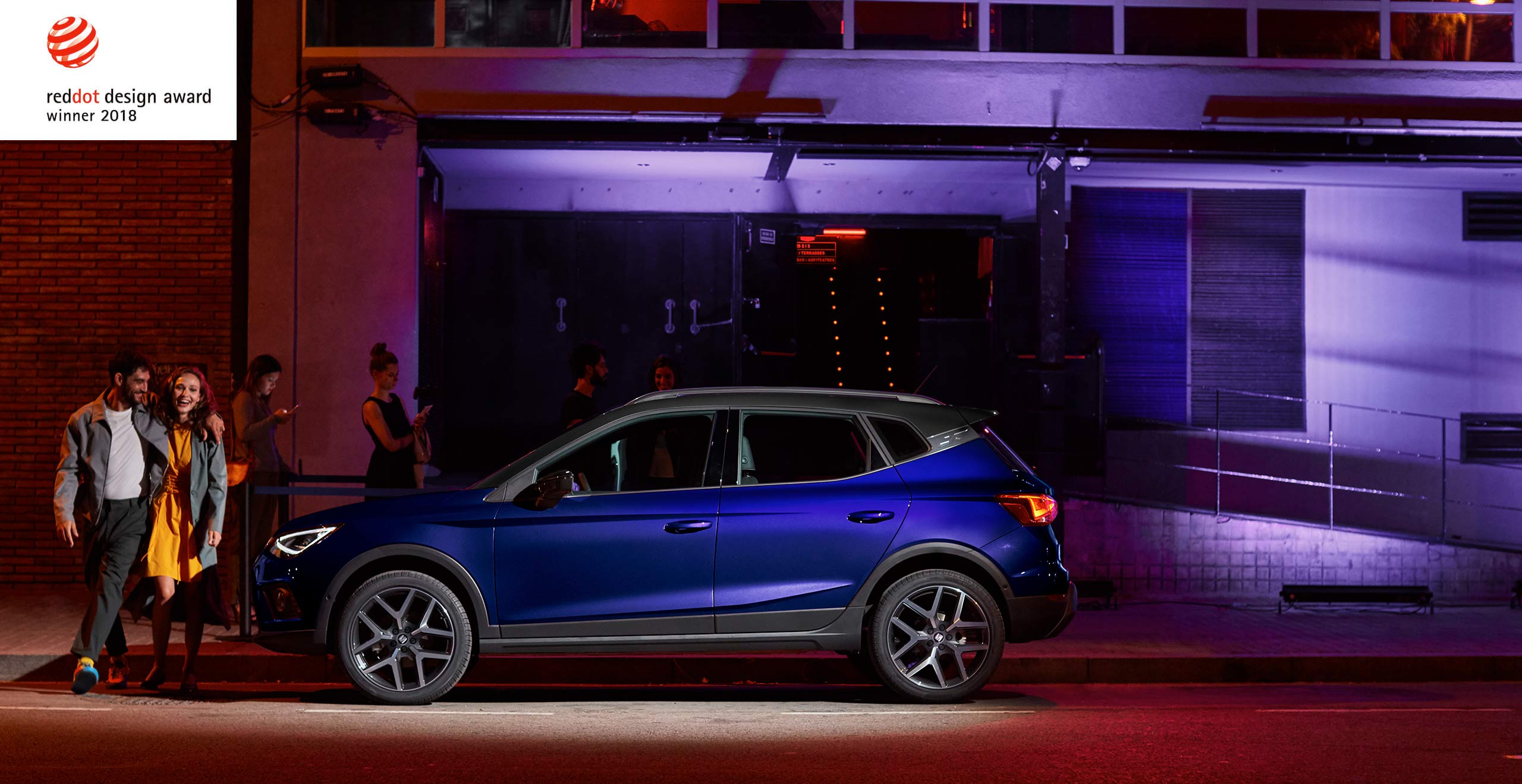 Design extérieur - SEAT Arona vue latérale de nuit