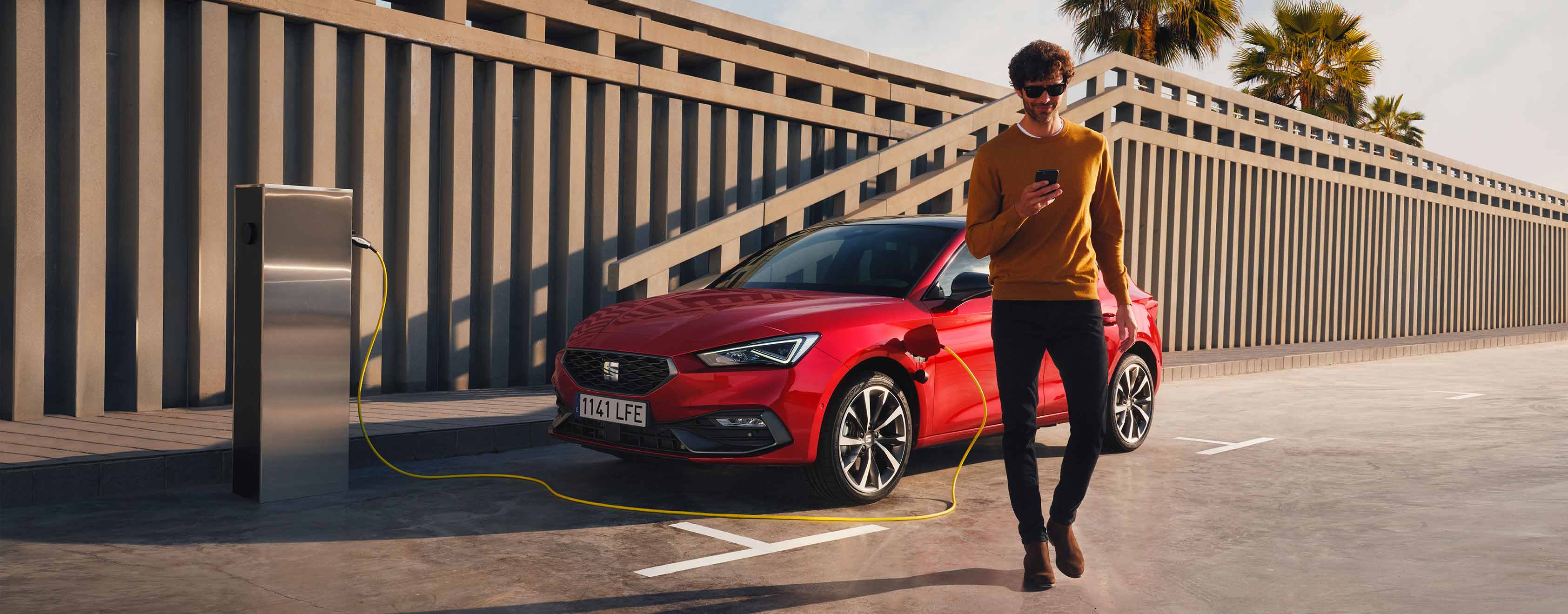 new SEAT Leon connectivity