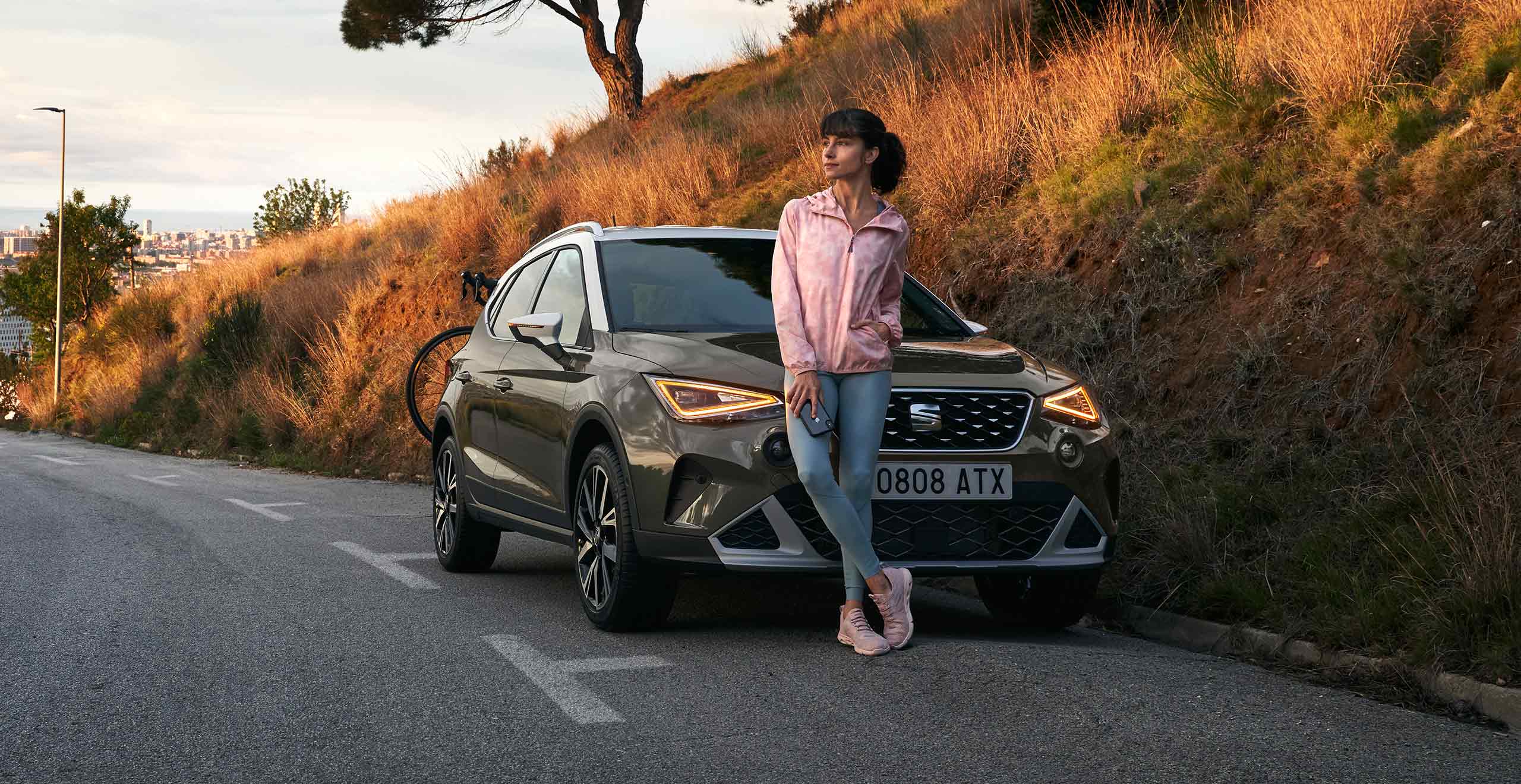 seat arona dark camouflage kleur met dak candy white