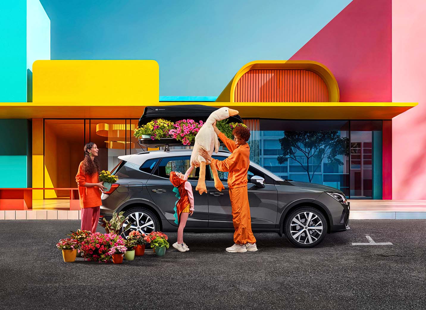 Seat leon rouge dans un cadre ensoleillé en plein air pour montrer que vous avez la possibilité de rester en sécurité et connecté où que vous alliez, grâce à seat connect.